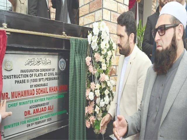 afridi inaugurates 96 flats in peshawar photo afp afridi inaugurates 96 flats in peshawar photo afp