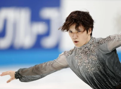 uno retains world figure skating title uno retains world figure skating title