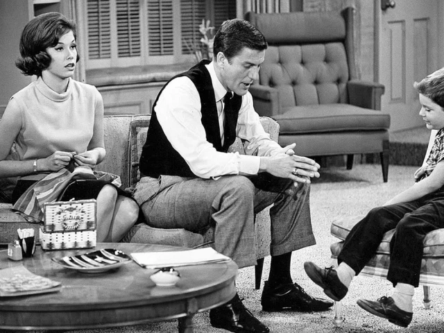 Dick Van Dyke turns 100: a century of laughter | The Express Tribune Dick Van Dyke turns 100: a century of laughter | The Express Tribune