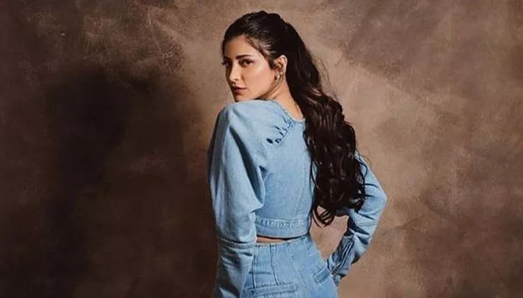 it s my face shruti hassan talks about getting a nose job fillers to look prettier it s my face shruti hassan talks about getting a nose job fillers to look prettier