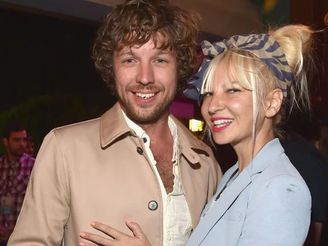 sia agrees to pay 42 500 a month in child support to estranged husband dan bernad
