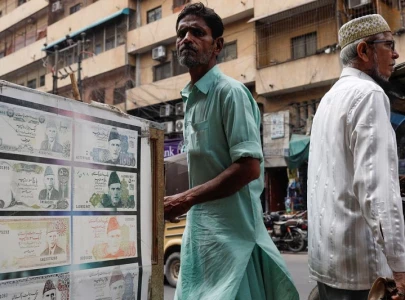 military helps stifle currency black market military helps stifle currency black market