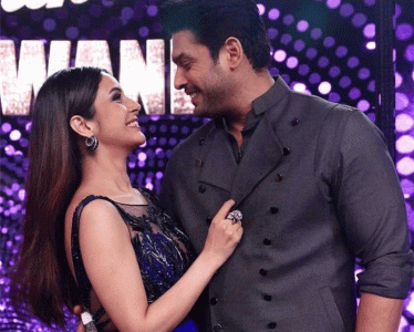 shehnaaz struggles to reach sidharth s funeral as indian media hopes to capture inconsolable state