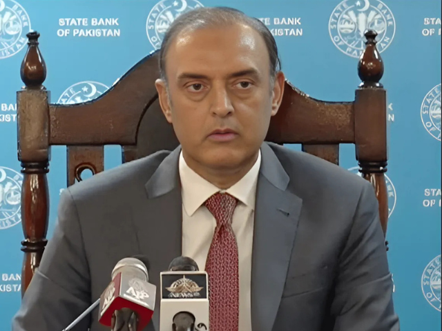 economy improving inflation to drop further sbp chief