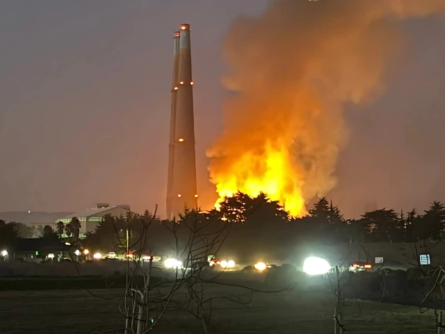 fire breaks out at moss landing power plant in california fire breaks out at moss landing power plant in california