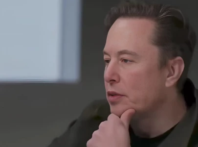 elon musk looks desperate amid trump white house stunt that tried to help