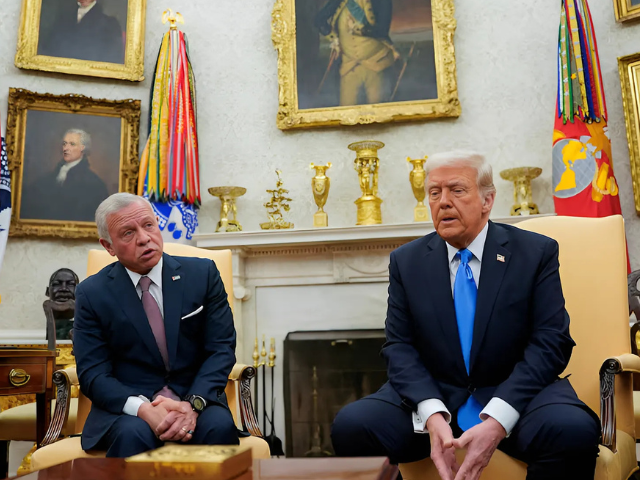 photo president donald trump meets with jordan s king abdullah in the oval office at the white house in washington us reuters