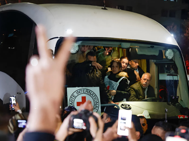 photo people gather in ramallah in the israeli occupied west bank to welcome freed palestinian prisoners reuters