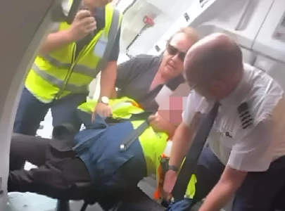 man with gun tackled at avalon airport in australia while boarding jetstar man with gun tackled at avalon airport in australia while boarding jetstar