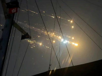 elon musk s spacex starship explodes after losing contact during test flight elon musk s spacex starship explodes after losing contact during test flight