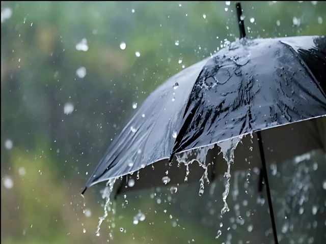 rain snow and thunderstorms continue to lash parts of pakistan