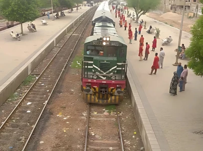 pakistan railways increases train fares