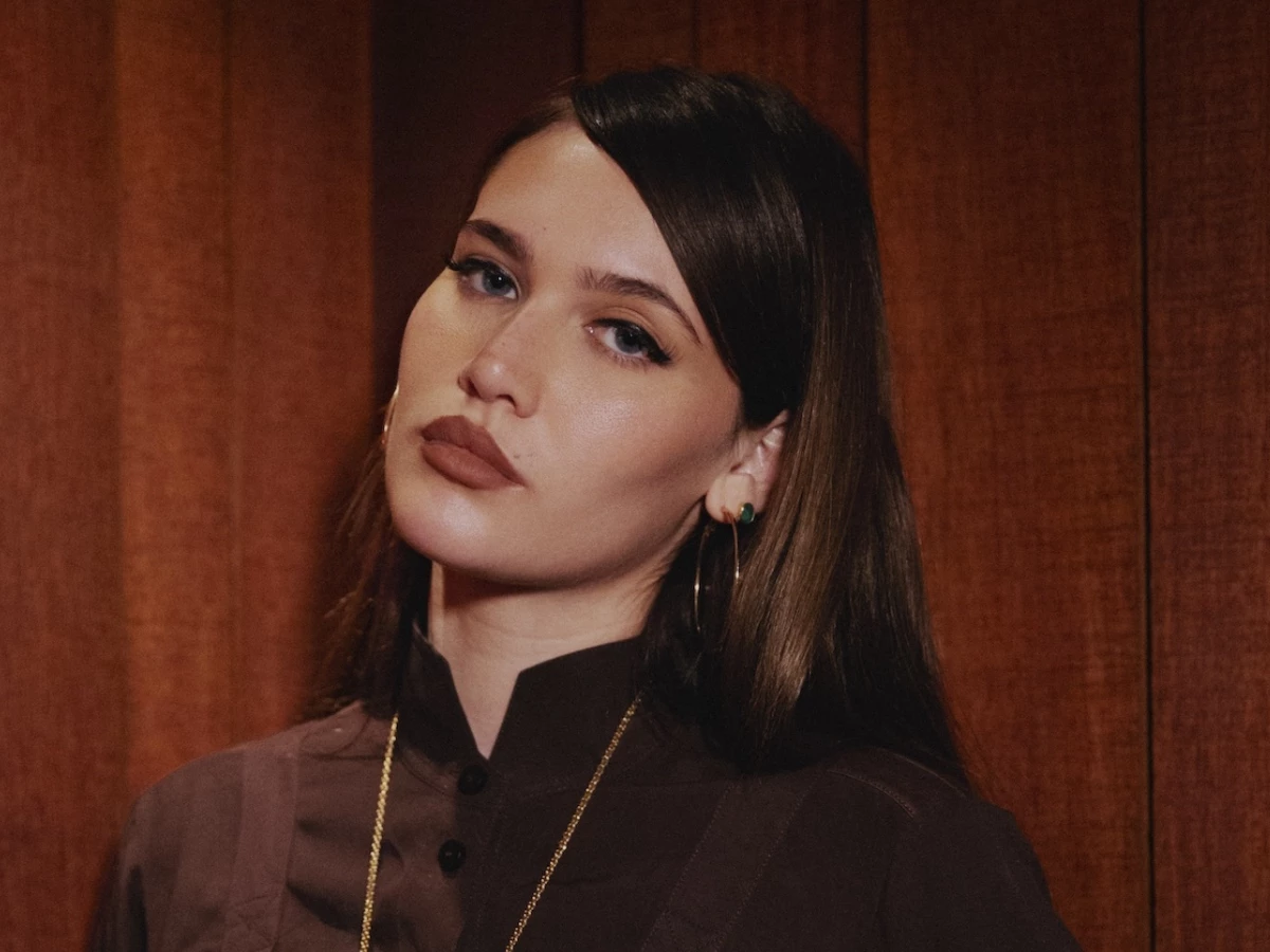 sienna spiro opens up about fame confidence and finding her identity at 20