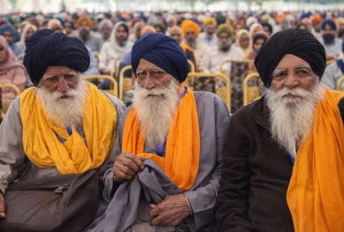 baba karnail singh baba sardar shobaik singh and sardar harbans singh were among the pilgrims who crossed into pakistan to attend the baisakhi festival photo asif mehmood