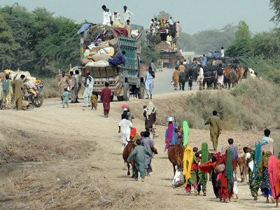 70 of thatta city evacuates idps arrive in karachi