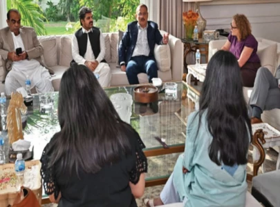 sindh pitches investment green transit to uk delegation