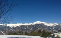 snow stranded horsemen rescued