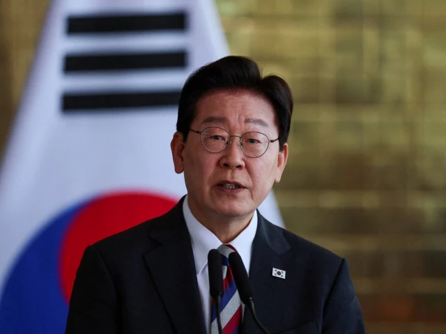 south korean president lee jae myung attends a joint press statement with brazilian president luiz inacio lula da silva not pictured at the alvorada palace in brasilia brazil july 27 2026 photo reuters south korean president lee jae myung attends a joint press statement with brazilian president luiz inacio lula da silva not pictured at the alvorada palace in brasilia brazil july 27 2026 photo reuters