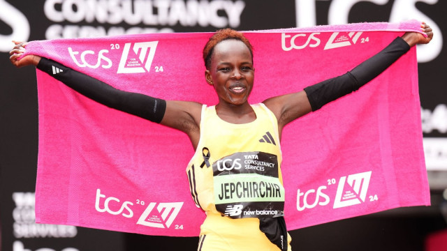 peres jepchirchir wins women s london marathon peres jepchirchir wins women s london marathon