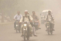 lahore tops global pollution index aqi reaches 985 in some areas
