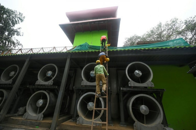 new delhi opens first smog tower new delhi opens first smog tower