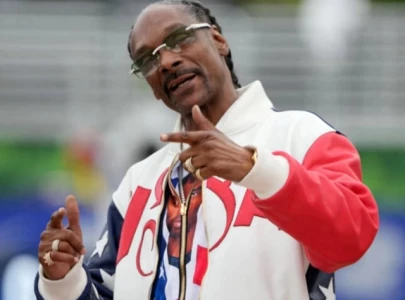 snoop dogg responds to backlash over his performance at trump s crypto ball snoop dogg responds to backlash over his performance at trump s crypto ball