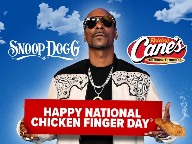 snoop dogg serves fans chicken and albums at raising cane s snoop dogg serves fans chicken and albums at raising cane s