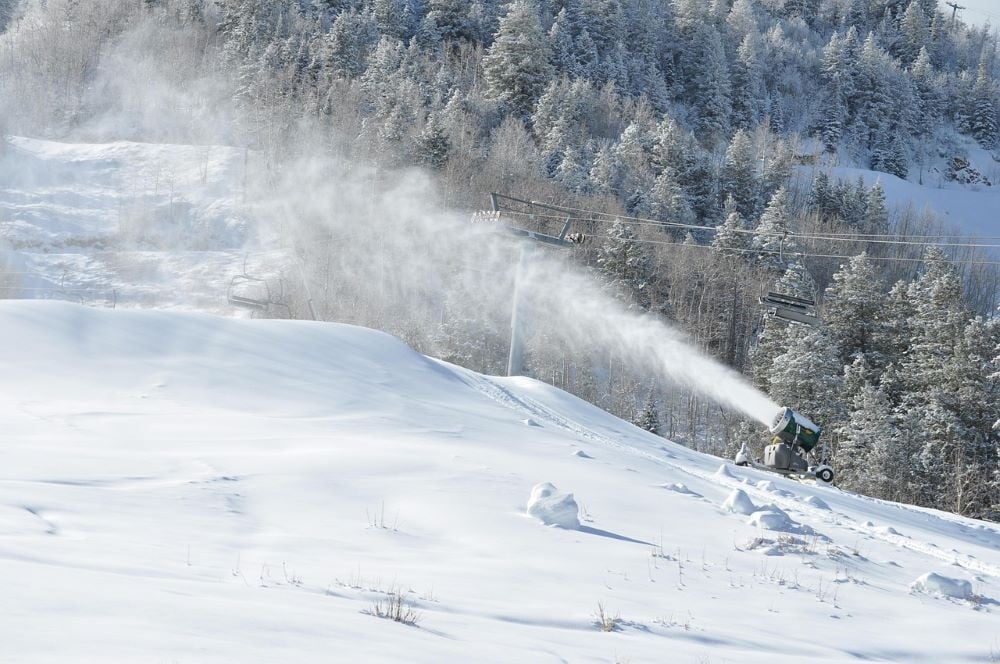 Snow making machine. PHOTO: PIXABAY