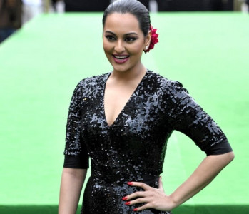 dabangg wins six awards at bollywood oscars