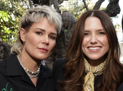 sophia bush comes out as queer announces relationship with us football star ashlyn harris sophia bush comes out as queer announces relationship with us football star ashlyn harris