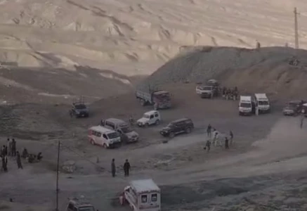 two dead as methane blast collapses coal mine in balochistan s sorange traps over two dozen miners