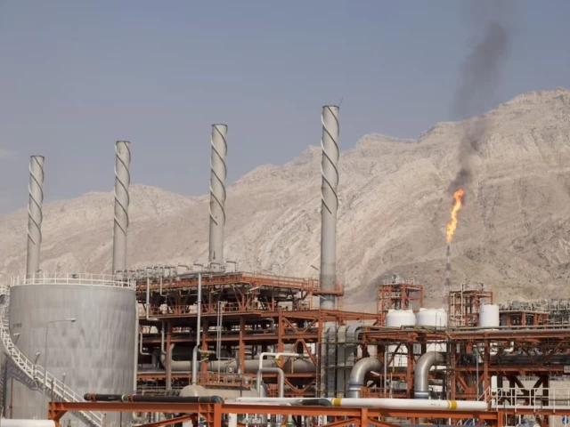 Iran resumes gas production at 3 South Pars offshore platforms after wartime disruption