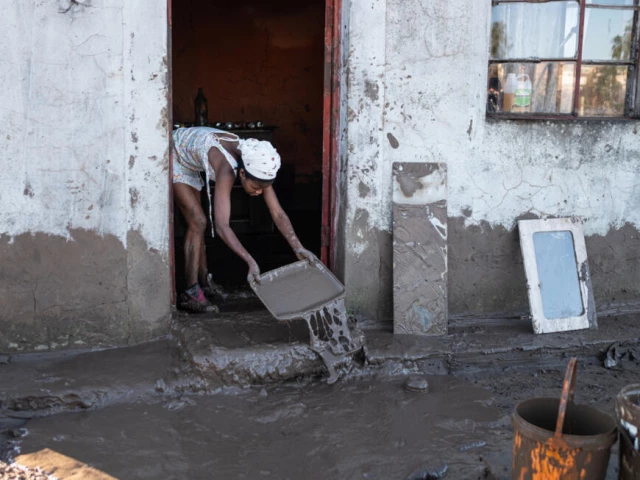 death toll in s africa floods rises to 78 death toll in s africa floods rises to 78