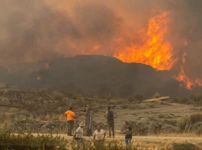 wildfire emissions soar exposing millions to worse air pollution