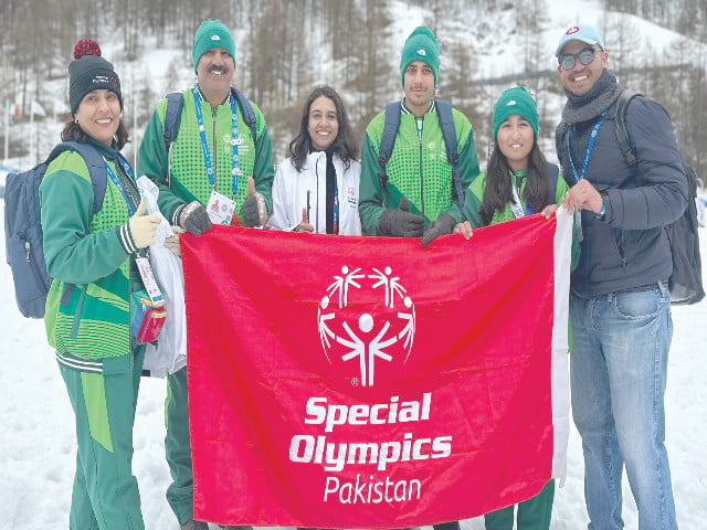 gold medallist of the cross country race muneeb ur rehman who won two events at the special olympics world winter games poses with the head of delegation farkhanda jabeen taha tahir and coaches shumaila erum along with muhammad saleem photo courtesy sop