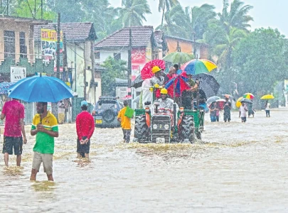 sri lanka floodwaters rise death toll hits 69