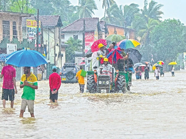 Sri Lanka floodwaters rise, death toll hits 69