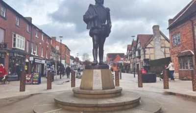 a statue of william shakespeare stands outside his birthplace in stratford upon avon britain photo reuters