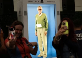 ai hologram of marvel comics creator stan lee debuts at l a comic con ai hologram of marvel comics creator stan lee debuts at l a comic con