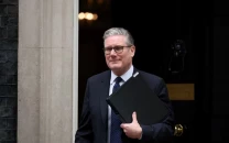 uk pm starmer faces parliament over mandelson vetting as resignation demands swirl