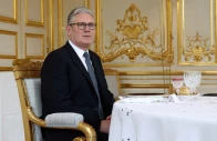british prime minister keir starmer poses before a working lunch of bilateral talks with french president emmanuel macron ahead of the multinational virtual summit at the elysee presidential palace in paris france on april 17 2026 photo reuters
