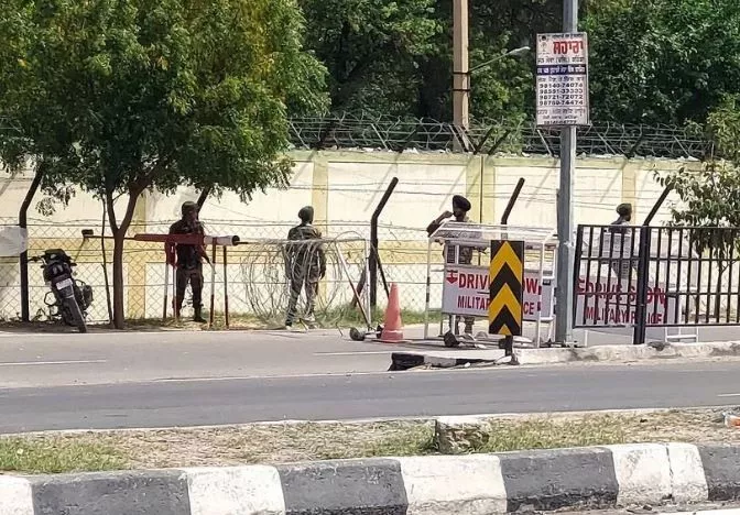indian army soldiers stand next to a barricade outside a military base after a firing incident in bathinda india april 12 2023 photo reuters indian army soldiers stand next to a barricade outside a military base after a firing incident in bathinda india april 12 2023 photo reuters