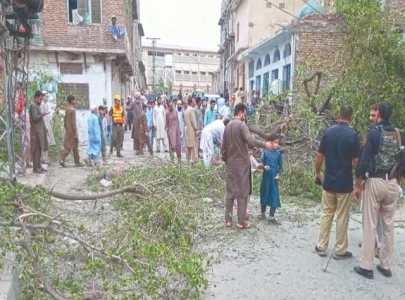 three dead 12 injured in peshawar s windstorm