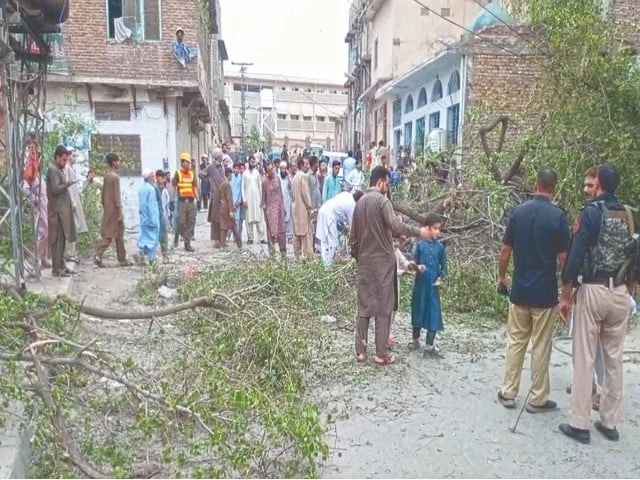 peshawar windstorm peshawar windstorm
