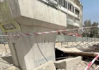 red line structure collapses red line structure collapses