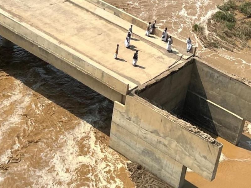 at least 60 dead hundreds missing after dam collapses in sudan