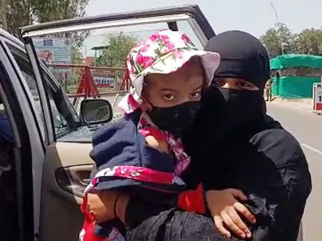 pakistani woman freed from indian jail returns home pakistani woman freed from indian jail returns home
