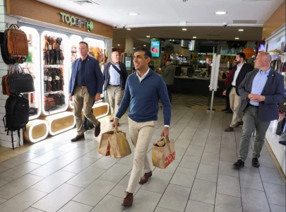 sunak hunts for votes among robots in final campaign push