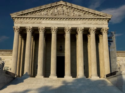 us top court pauses venezuelans deportation