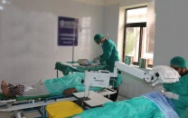 surgeons restore eyesight of 101 year old man in rare cataract surgery success in rawalpindi